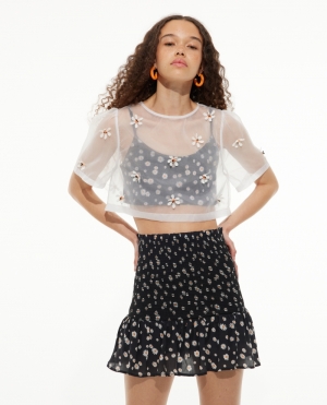 ORGANZA BEADED FLOWER TOP OFF WHITE 105